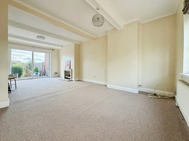 New Heston Road, Hounslow, TW5, photo 2