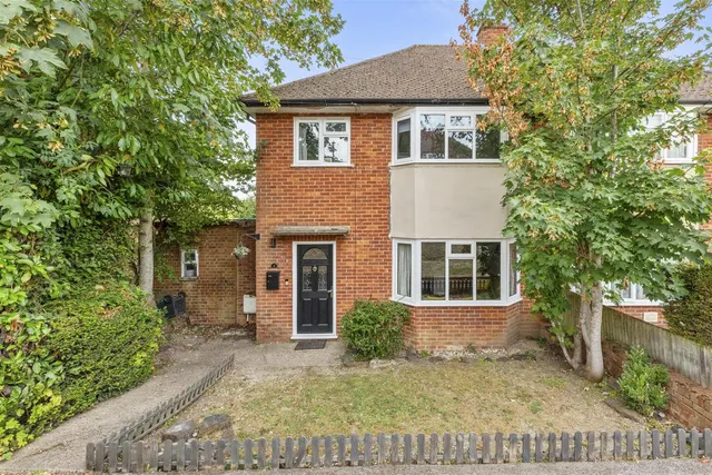 Hillary Road, High Wycombe, HP13, photo 1