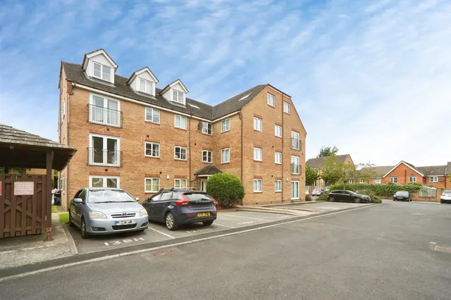 Blackthorn Road, Ilkley, LS29, photo 1