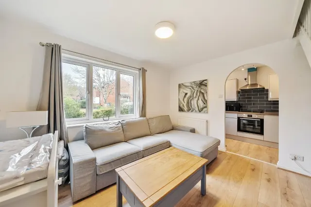 Photo 2 — Eyston Drive, Weybridge, Surrey, KT13