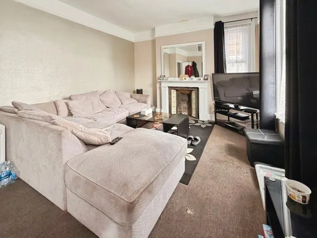 Russell Road, Felixstowe, IP11, photo 3