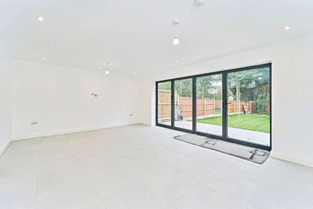 Photo 3 — Russett Close, Walsall, West Midlands, WS5