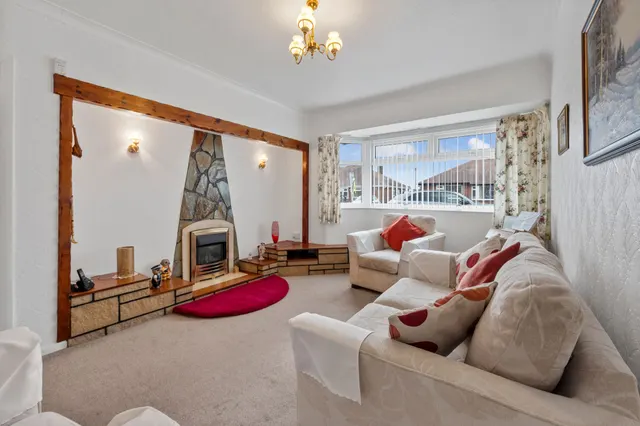 Photo 2 — Thorn Road, Paddington, Warrington, Warrington, WA1 3HQ