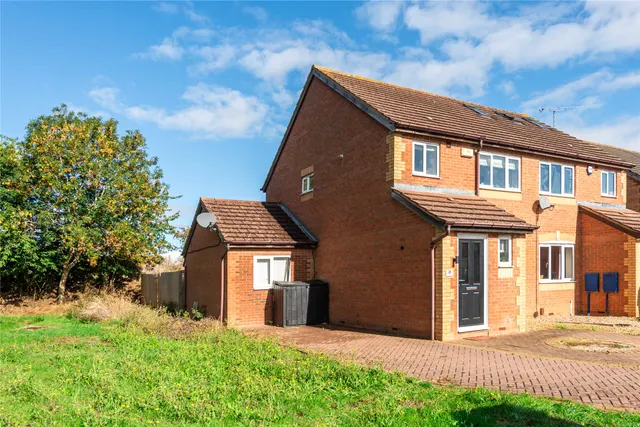 Newbolt Close, Newport Pagnell, MK16, photo 1
