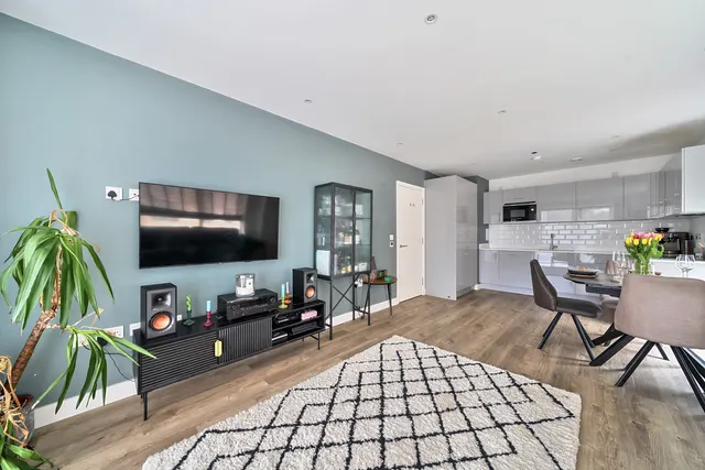 St. Johns Road, Harrow, HA1, photo 1