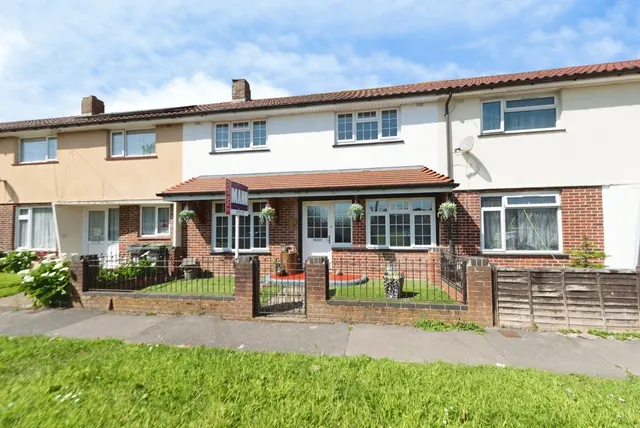 Tichborne Way, Gosport, PO13, photo 1