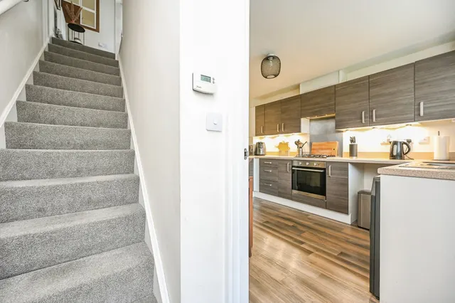 Central Avenue, Liverpool, L24, photo 2