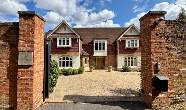Woodcote End, Epsom, KT18, photo 1
