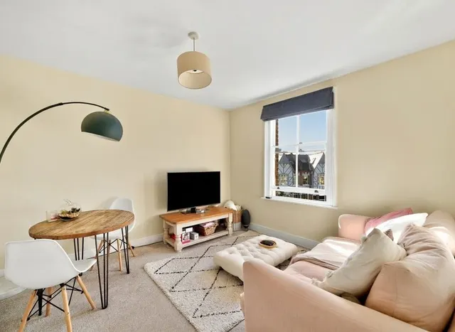 St. Margarets Road, St Margarets, TW1, photo 2
