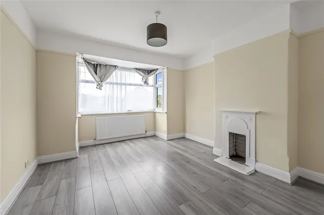 Photo 2 — Whitton Dene, Isleworth, TW7 7NF