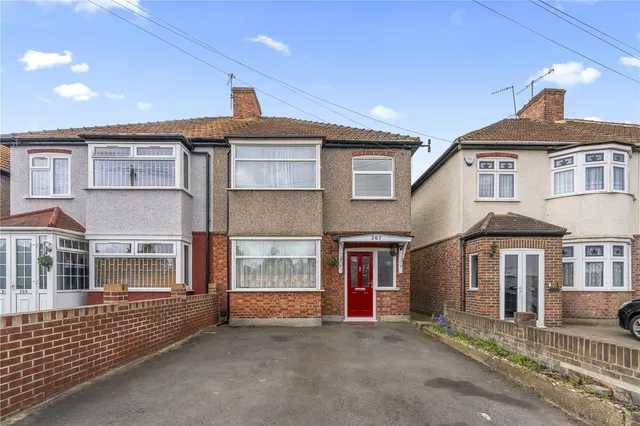 Whitton Dene, Isleworth, TW7 7NF, photo 1