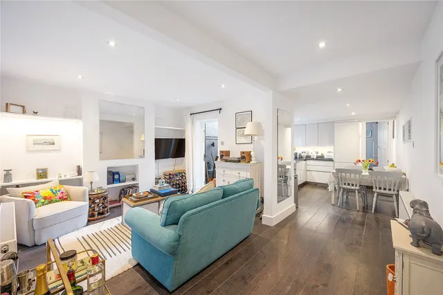 Photo 2 — Archel Road, London, W14