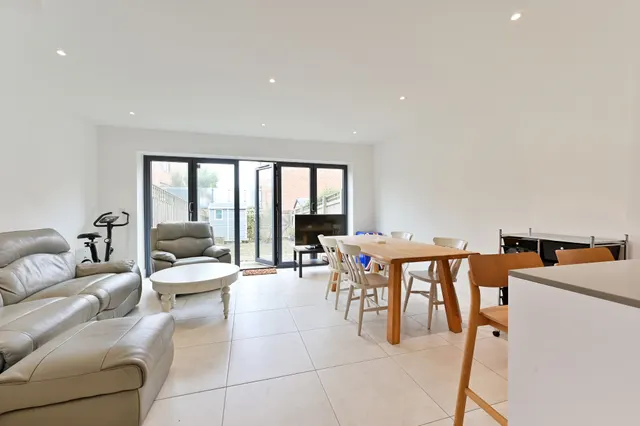 London, SW15, photo 2