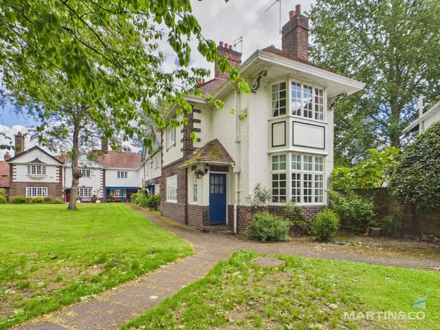 The Ginnel, Port Sunlight , Wirral, photo 1