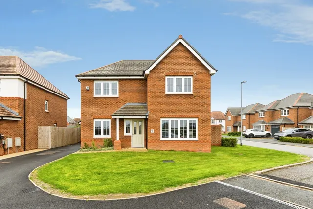 Lindley Gardens, Llay, LL12, photo 1