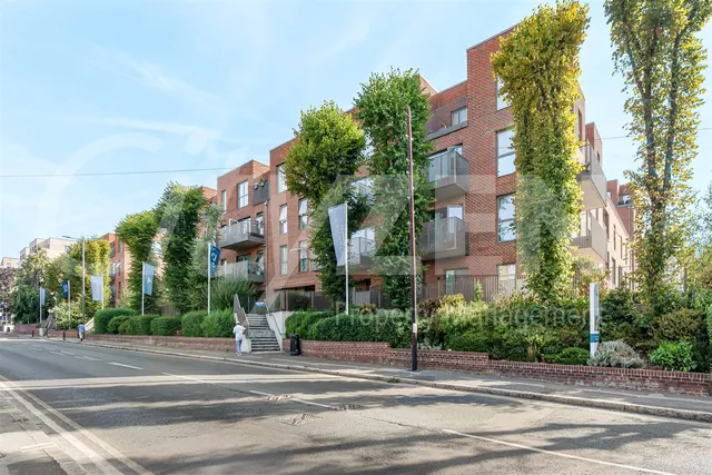 Photo 3 — 225 Harrow View, Harrow, HA1 4GP