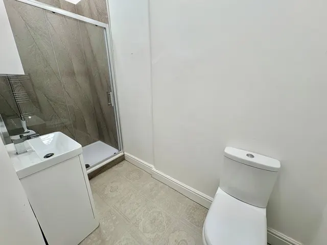 Ormskirk Street, WA10, photo 2