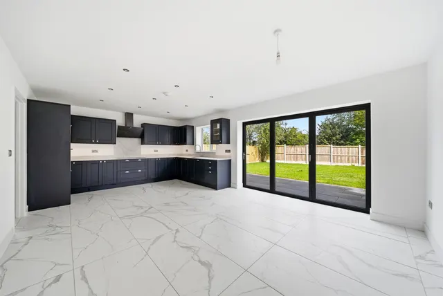 Aurelian Rise, Monkhill, photo 1