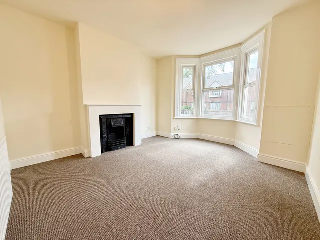 Photo 2 — Manthorpe Road, Grantham