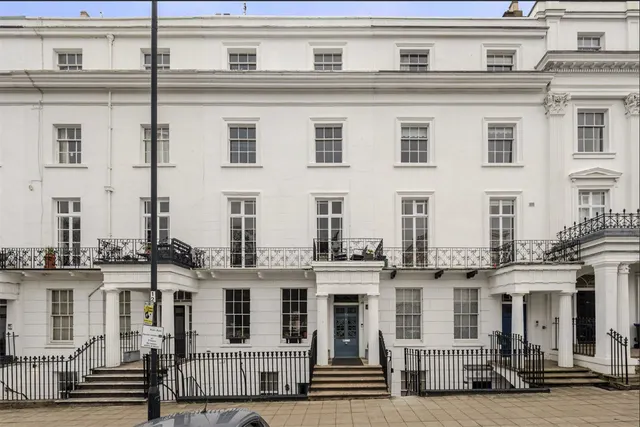 Clarendon Square, Leamington Spa, CV32, photo 1