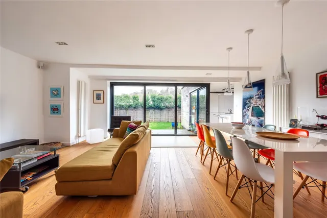 Ridgeway Road, Dorking, RH4, photo 2