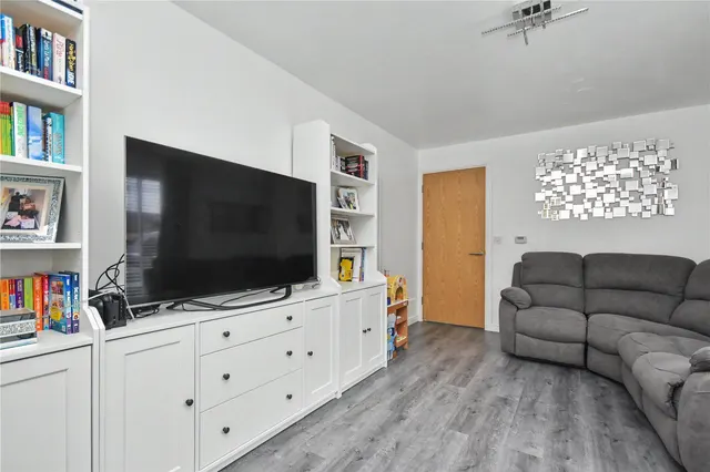 Colliery Close, Allerton Bywater, WF10, photo 2