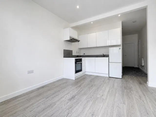 Photo 3 — Stanhope Road, NORTHAMPTON, NN2 6JU