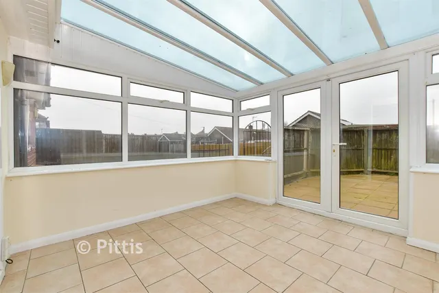 Newport Road, Apse Heath, PO36, photo 2
