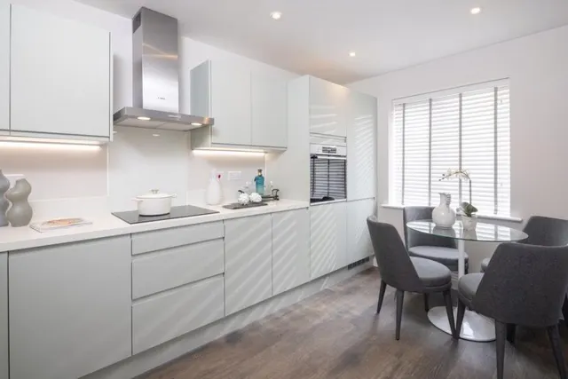 Mindenhurst Road, Deepcut, GU16, photo 3