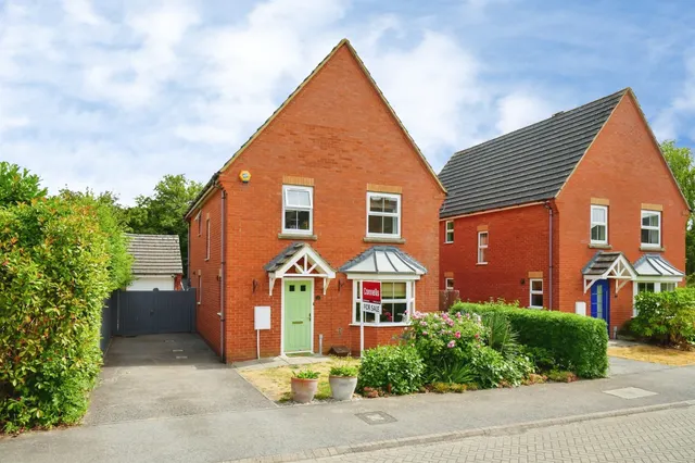 Dittander Close, Bicester, photo 1