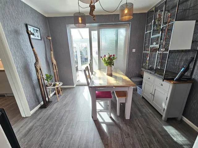 Cherington Close, Manchester, M23, photo 2