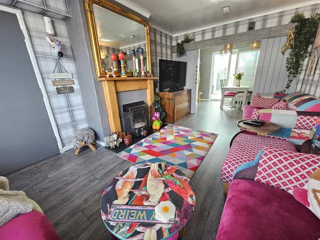 Cherington Close, Manchester, M23, photo 3