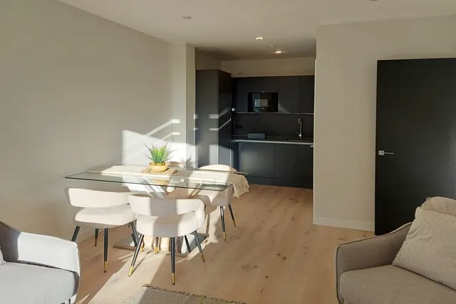 Hanwell Square, Hanwell, W7, photo 3