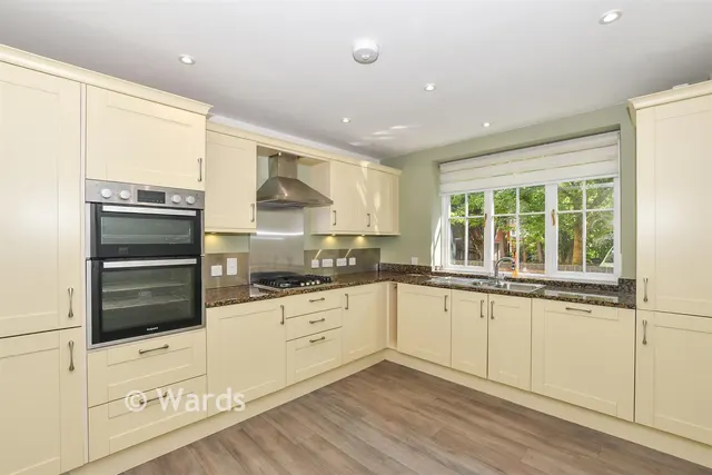 High Street, Headcorn, TN27, photo 3