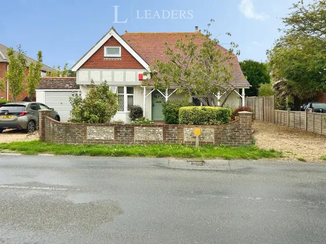 Rails Lane, Hayling Island, PO11, photo 1