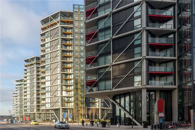 Riverlight Quay, London, SW11, photo 2