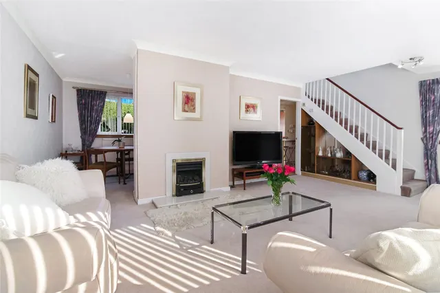 Wingate Crescent, Calderwood, G74, photo 3