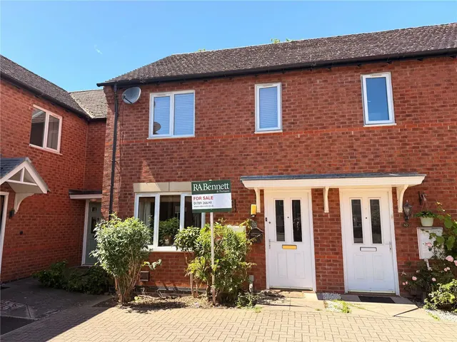 Worths Way, Stratford-upon-Avon, CV37, photo 1