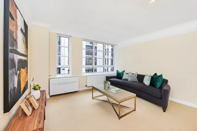 Clarges Street, Mayfair, W1J, photo 2