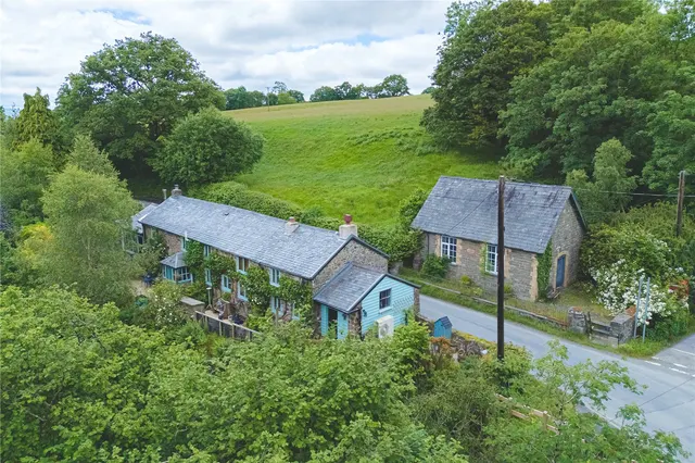Carno, Caersws, Powys, SY17 5JY, photo 1