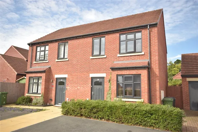 Parkview Place, West Park, LS16, photo 1