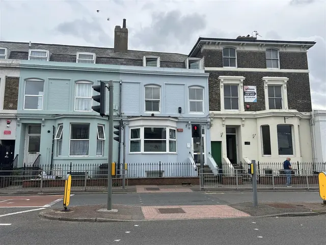 Queen Street, Deal, Kent CT14 6EY, photo 1