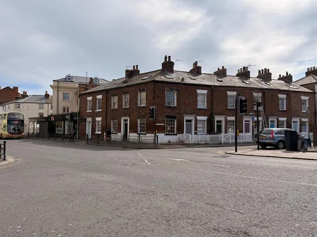 Castle Road, Scarborough YO11 1BG, photo 1