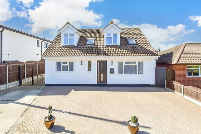 Bartlett Drive, Whitstable, CT5, photo 1