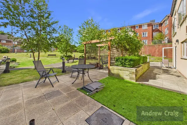 Dovecote Meadow, Sunderland, SR4, photo 1