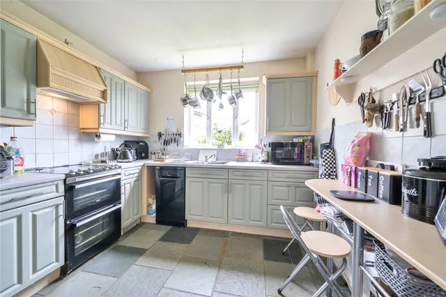 Photo 3 — Monmouth Way, Honiton, Devon, EX14 2GY