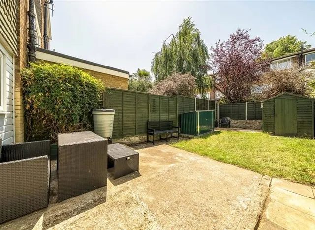 Photo 3 — Leyland Road, Lee, SE12