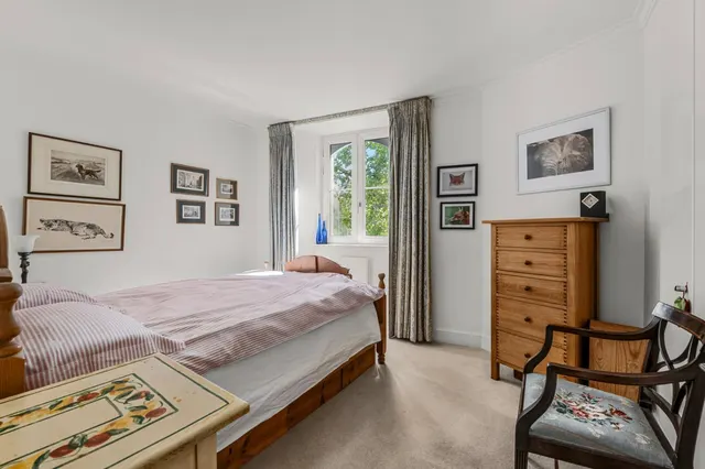 Villiers Street, London, WC2N, photo 2