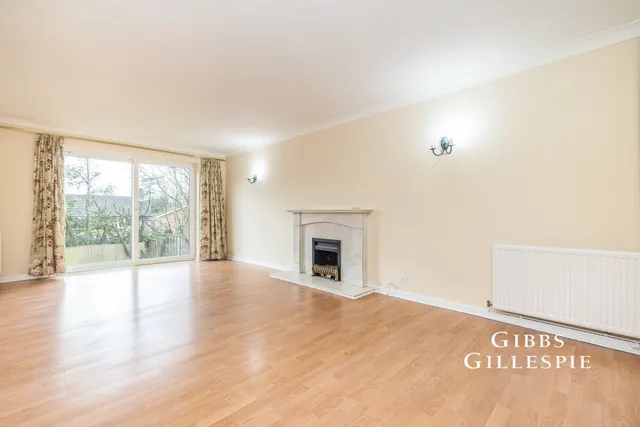 Elgood Avenue, Northwood Fees Apply, HA6, photo 1