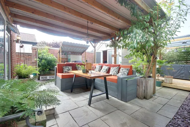 Woodhall Way, Beverley, HU17, photo 2